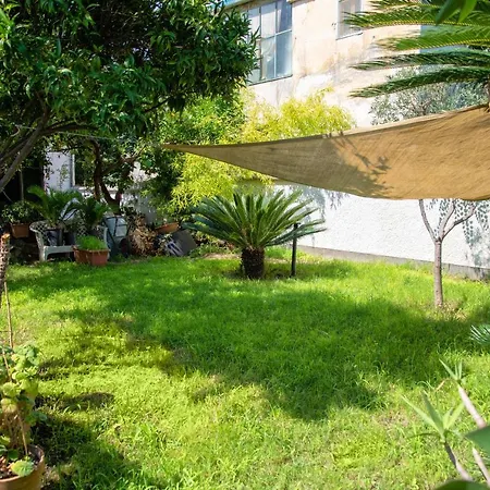 Maison Twentyfive 4*