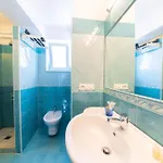 Maison Twentyfive Panzió 4*