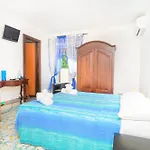 Maison Twentyfive Panzió 4*