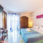 Maison Twentyfive Panzió Ischia