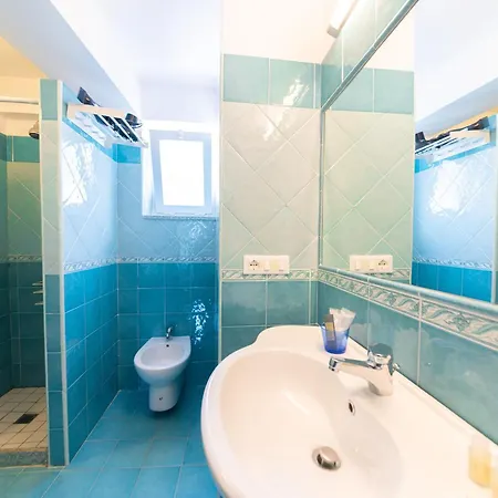 Maison Twentyfive Nocleg ze śniadaniem 4*