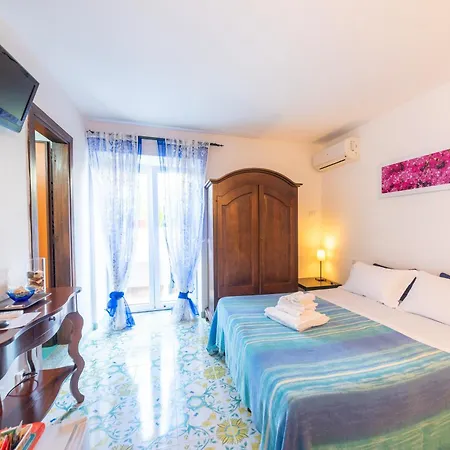 Maison Twentyfive B&B 이스키아