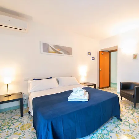 B&B Maison Twentyfive 4*
