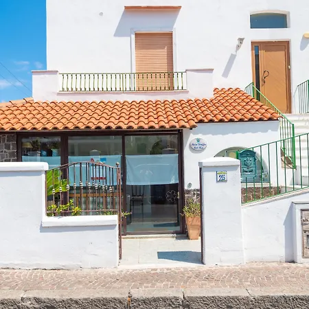 Maison Twentyfive ايسكيا