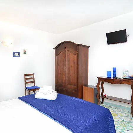 Maison Twentyfive 4* ايسكيا