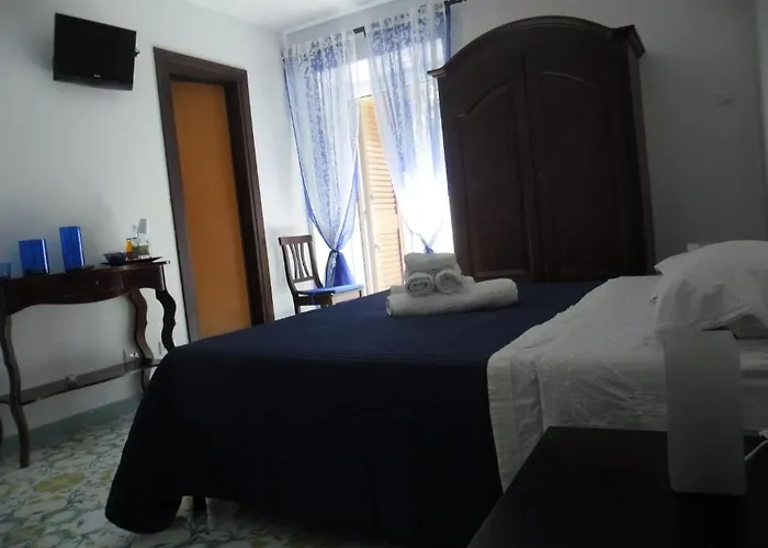 住宿加早餐酒店 梅森二十五住宿加早餐旅馆 伊斯基亚