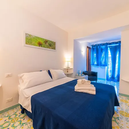 Maison Twentyfive Bed & Breakfast Ischia