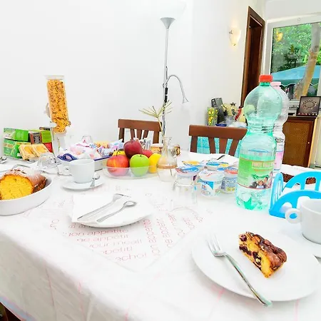 Bed & Breakfast Maison Twentyfive 2*