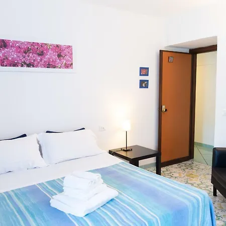 Maison Twentyfive Bed & Breakfast Ischia