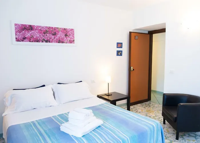 Maison Twentyfive Bed & Breakfast Ischia