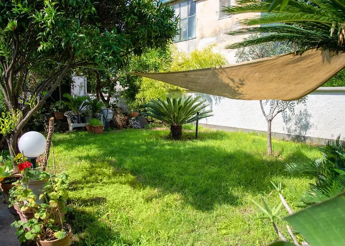 Maison Twentyfive 4*